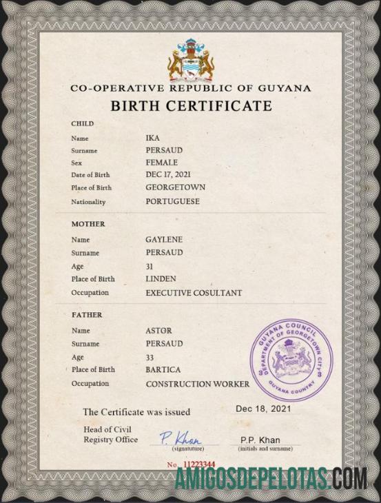 Realista modelo PSD de certidão de nascimento de registro vital da Guiana